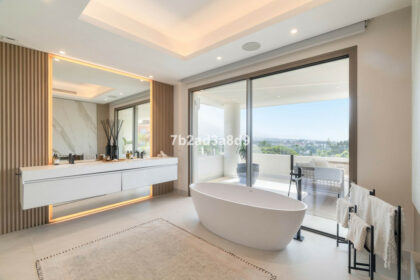 18fd5a41bc8322a655d77e22f1df0632 - 37