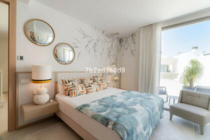 18fd5a41bc8322a655d77e22f1df0632 - 40