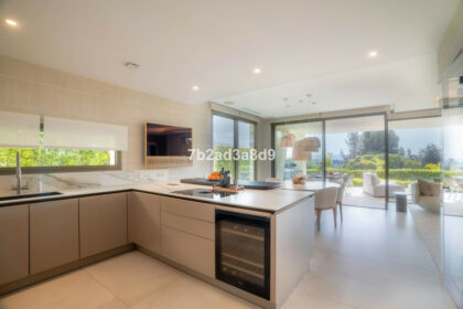 18fd5a41bc8322a655d77e22f1df0632 - 7