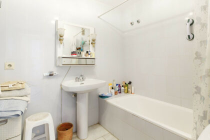 1d1107ed18e7b3e2268fa6bfd261186c - 13