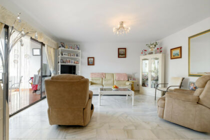 1d1107ed18e7b3e2268fa6bfd261186c - 9