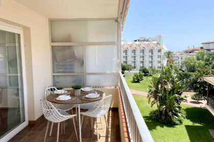 1eaa2bd059262399475405d5bc508334 - 1