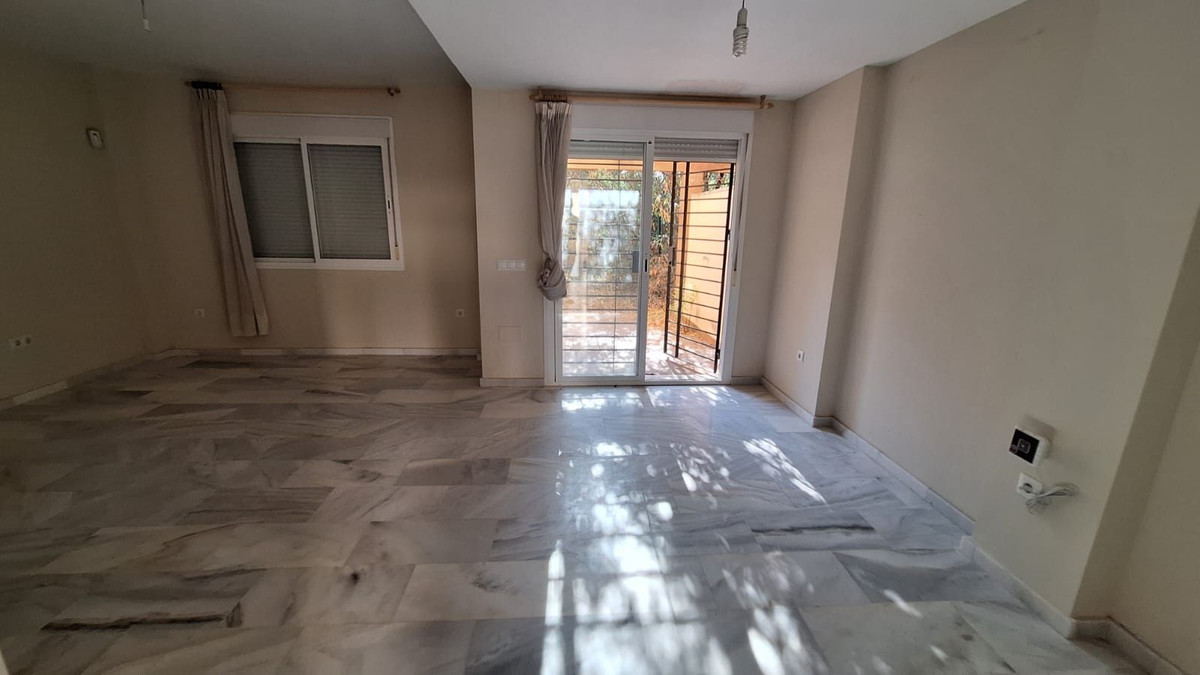 1edc3d5458c11b0635891d3548b7db1e - 12