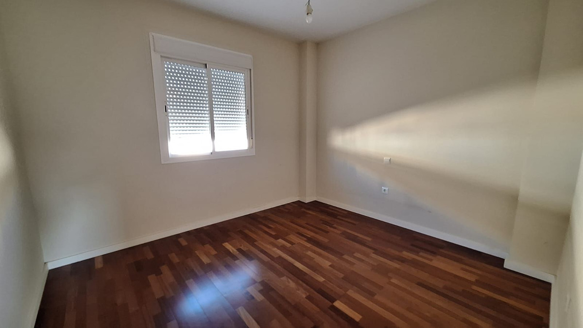 1edc3d5458c11b0635891d3548b7db1e - 20