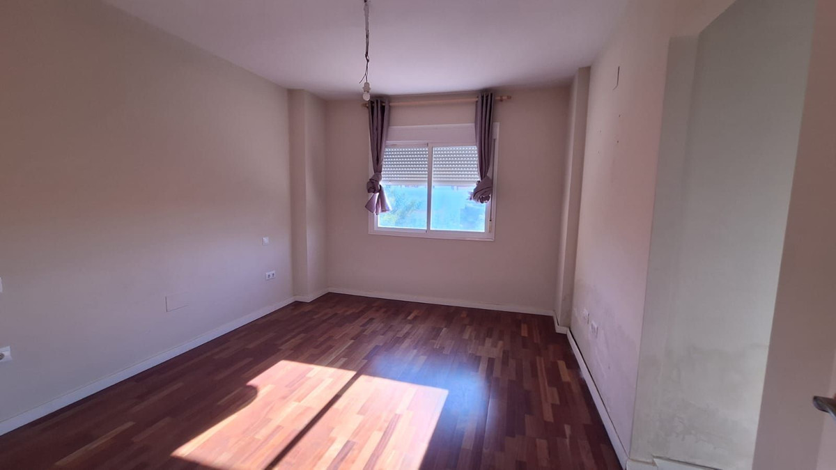 1edc3d5458c11b0635891d3548b7db1e - 24