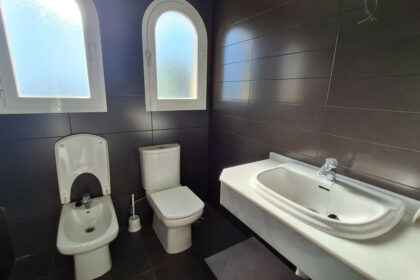 1edc3d5458c11b0635891d3548b7db1e - 26