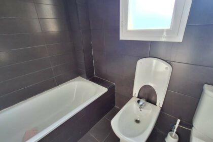 1edc3d5458c11b0635891d3548b7db1e - 27