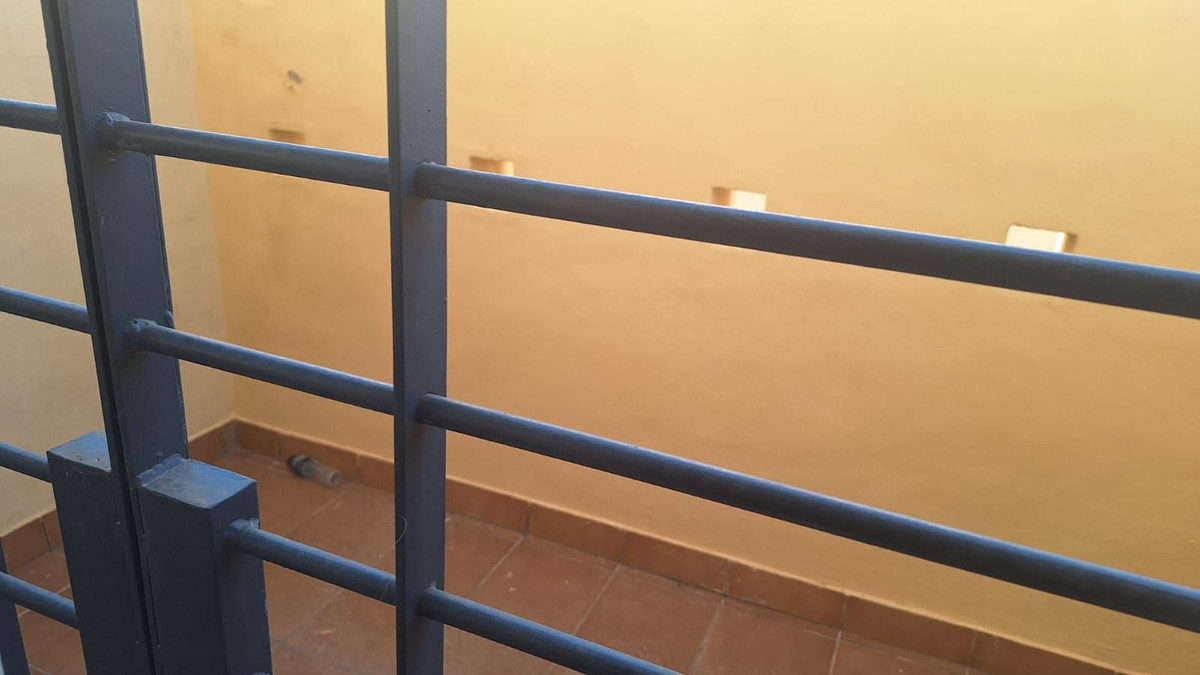 1edc3d5458c11b0635891d3548b7db1e - 9