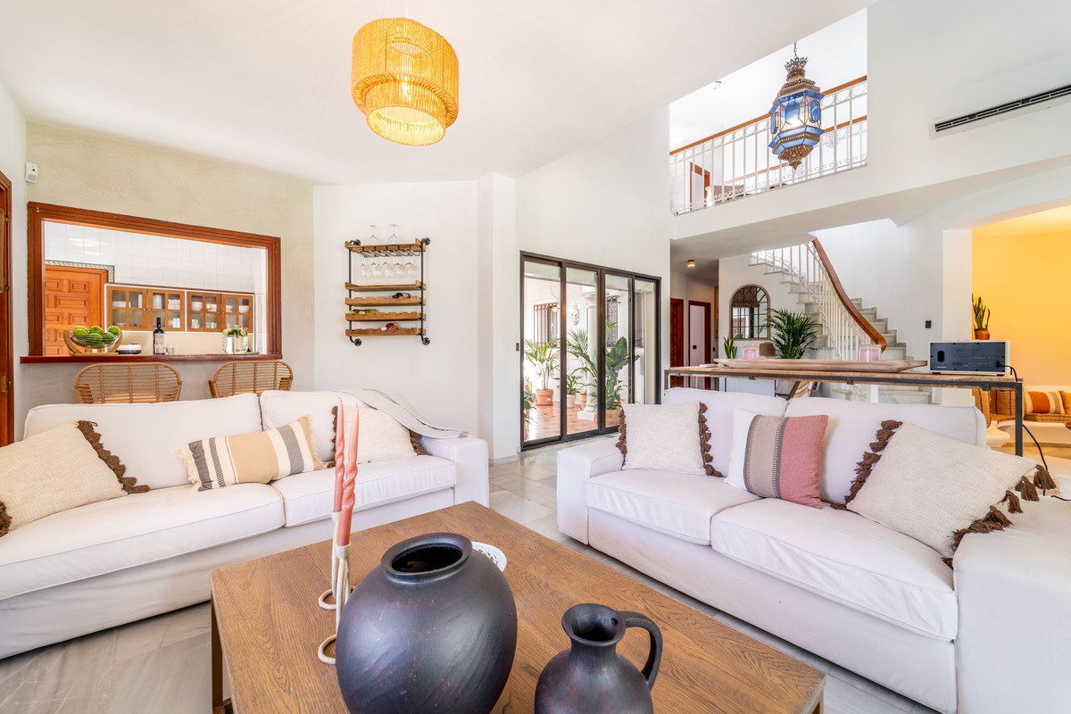 216fa95612e33bceb2d9e34650c85211 - 4