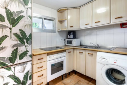 23dff3c8f0dc5ccb5e82671504ac88fe - 32