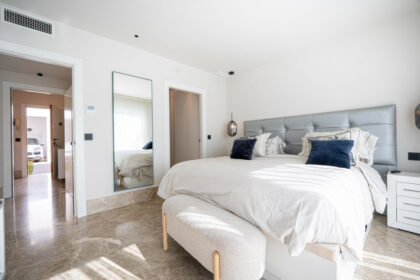 2ce69f4a111315f6bb629c5f45077a99 - 12