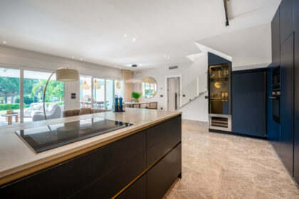 2ce69f4a111315f6bb629c5f45077a99 - 15