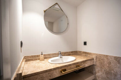 2ce69f4a111315f6bb629c5f45077a99 - 32