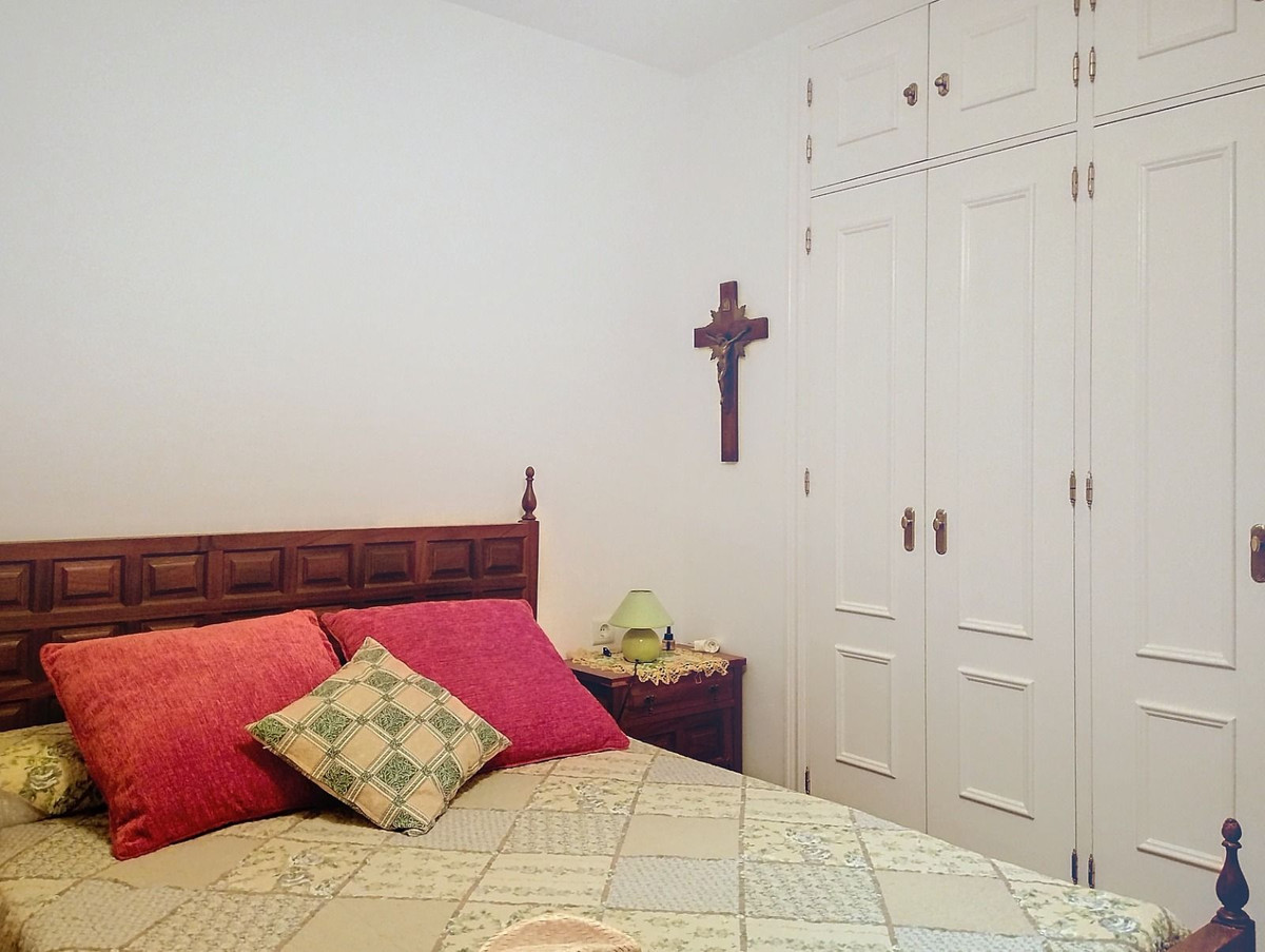 2f9664415ee13ec27c458527926fd00a - 16