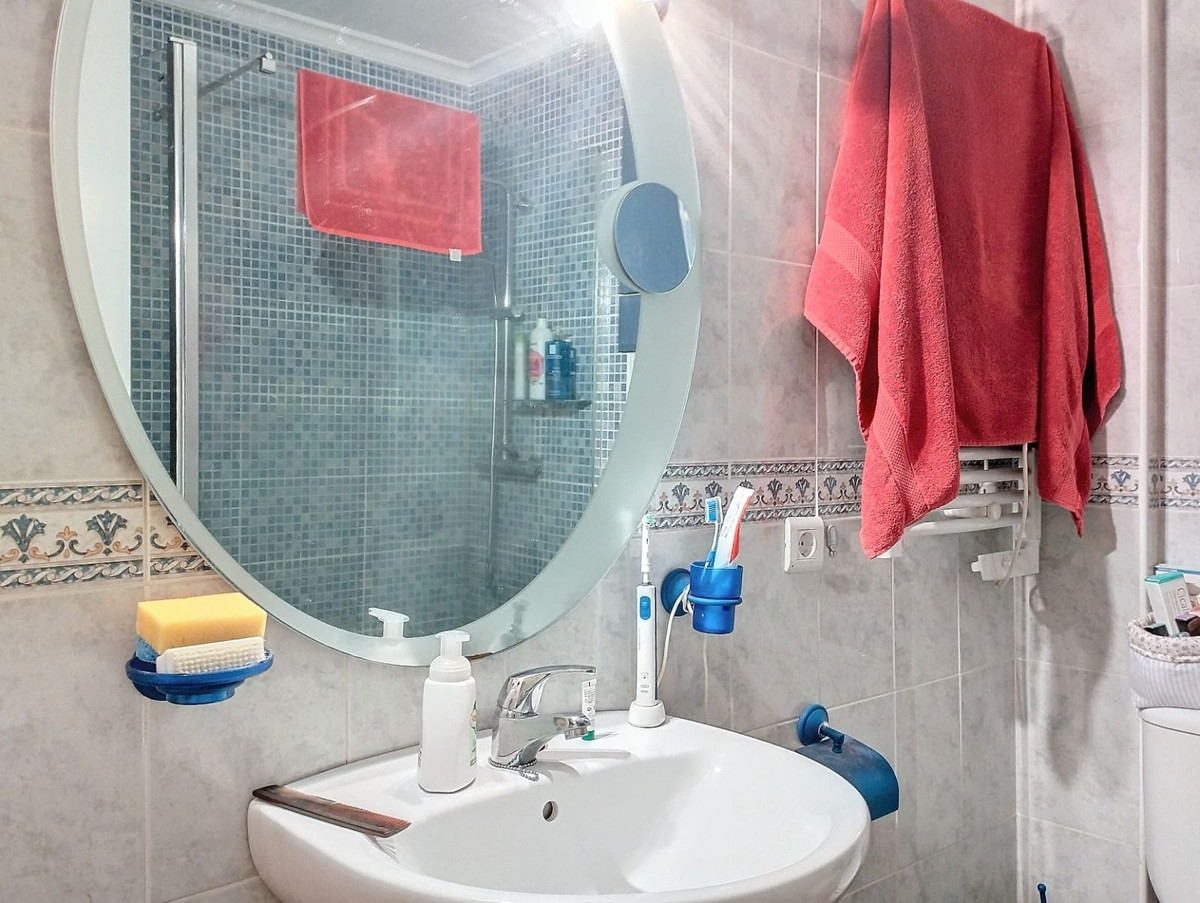 2f9664415ee13ec27c458527926fd00a - 19