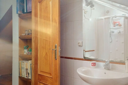 2f9664415ee13ec27c458527926fd00a - 23