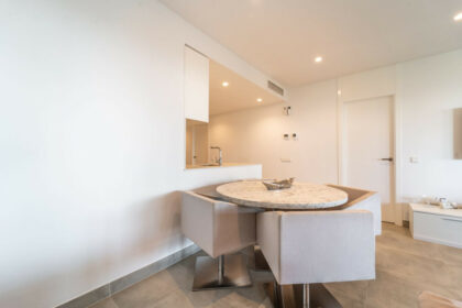 31073bedae764658f2780f2910a2bffc - 11