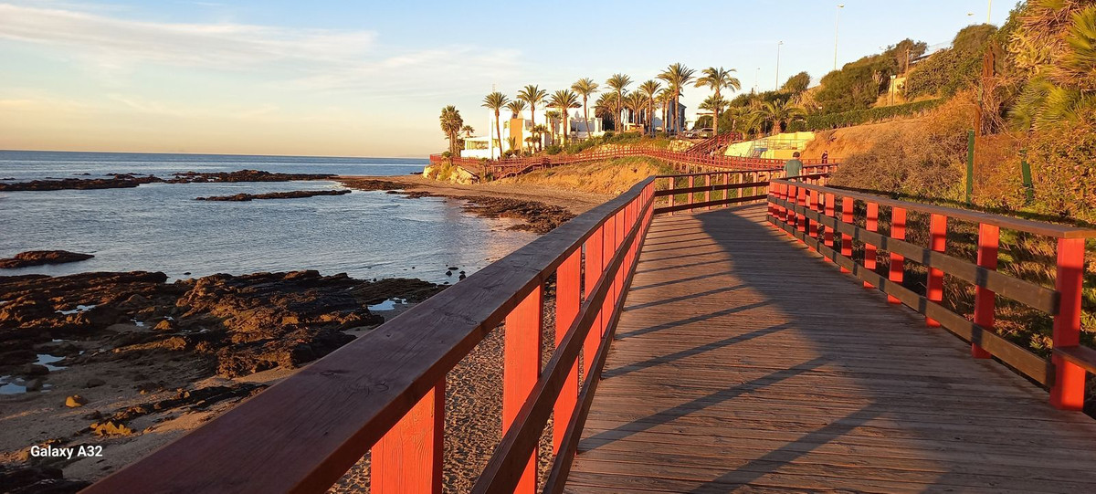 31ec0be8ce7243300b4c952122f26399 - 14