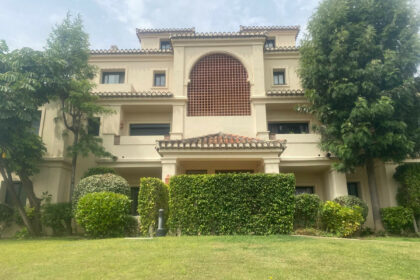 3429fe8955bd25a98f14ce4b28fda4e4 - 11