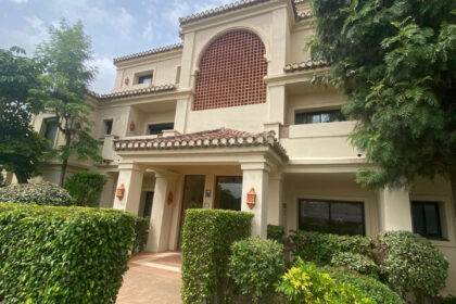 3429fe8955bd25a98f14ce4b28fda4e4 - 20