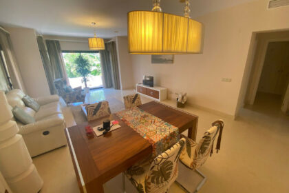 3429fe8955bd25a98f14ce4b28fda4e4 - 3