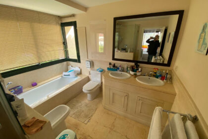 3429fe8955bd25a98f14ce4b28fda4e4 - 8