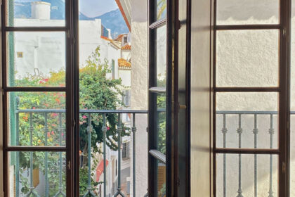 375185d8024a4fbe23eb1a4783d55f73 - 13