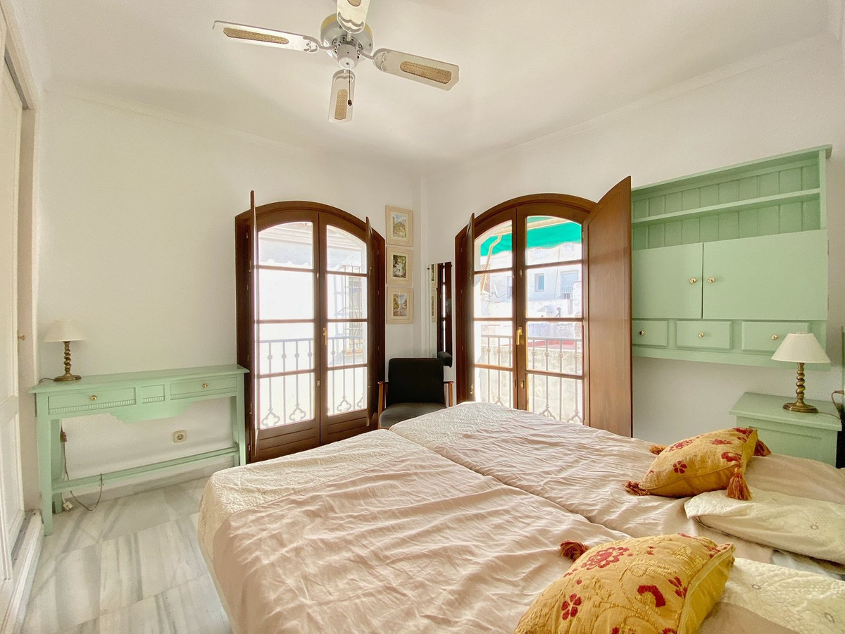 375185d8024a4fbe23eb1a4783d55f73 - 20