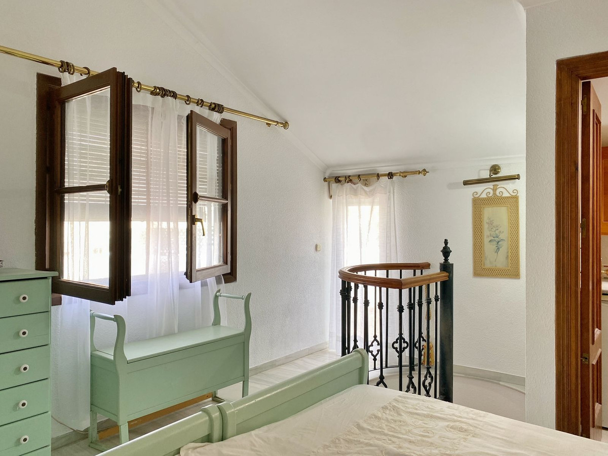 375185d8024a4fbe23eb1a4783d55f73 - 29