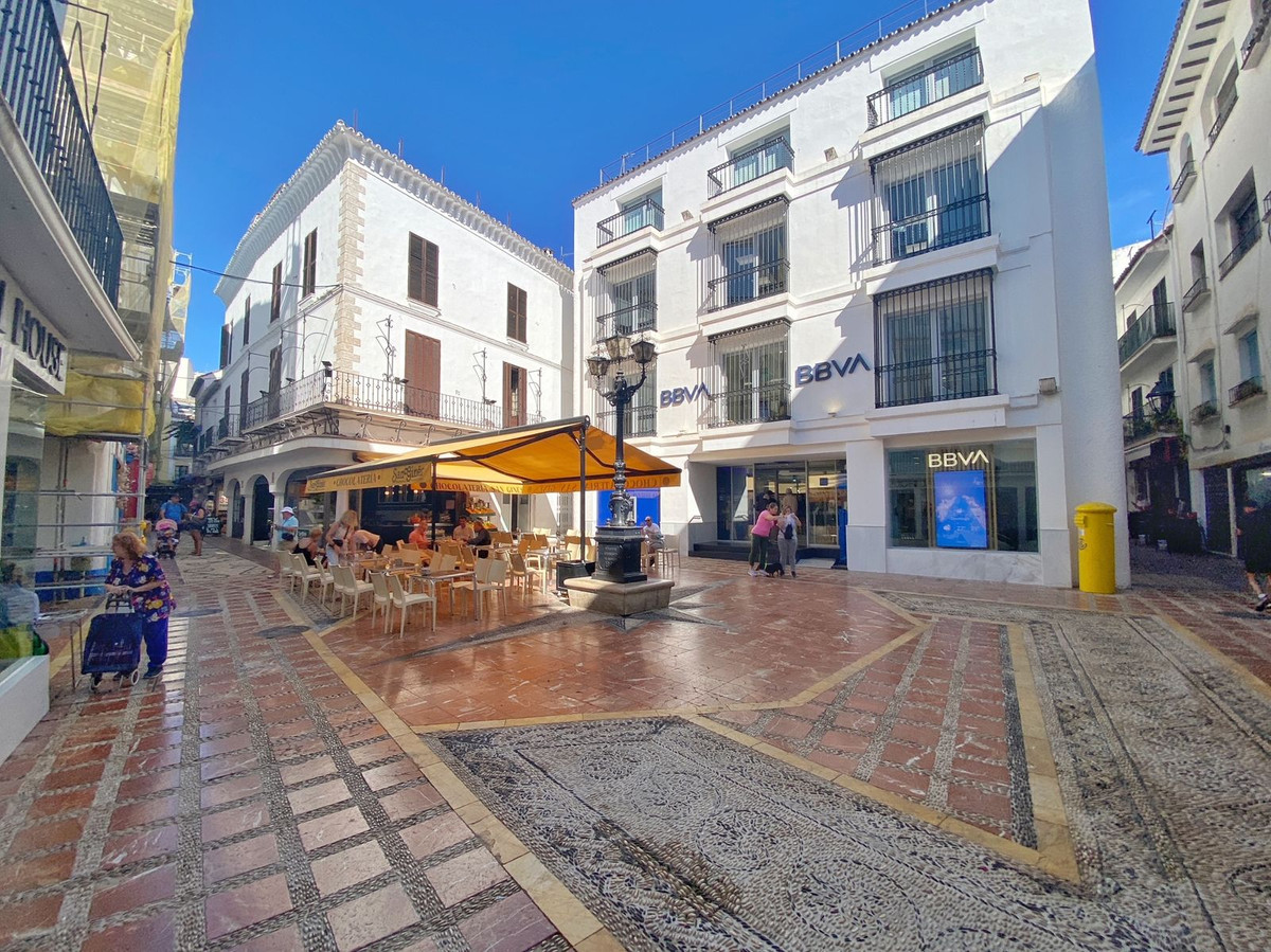 375185d8024a4fbe23eb1a4783d55f73 - 41