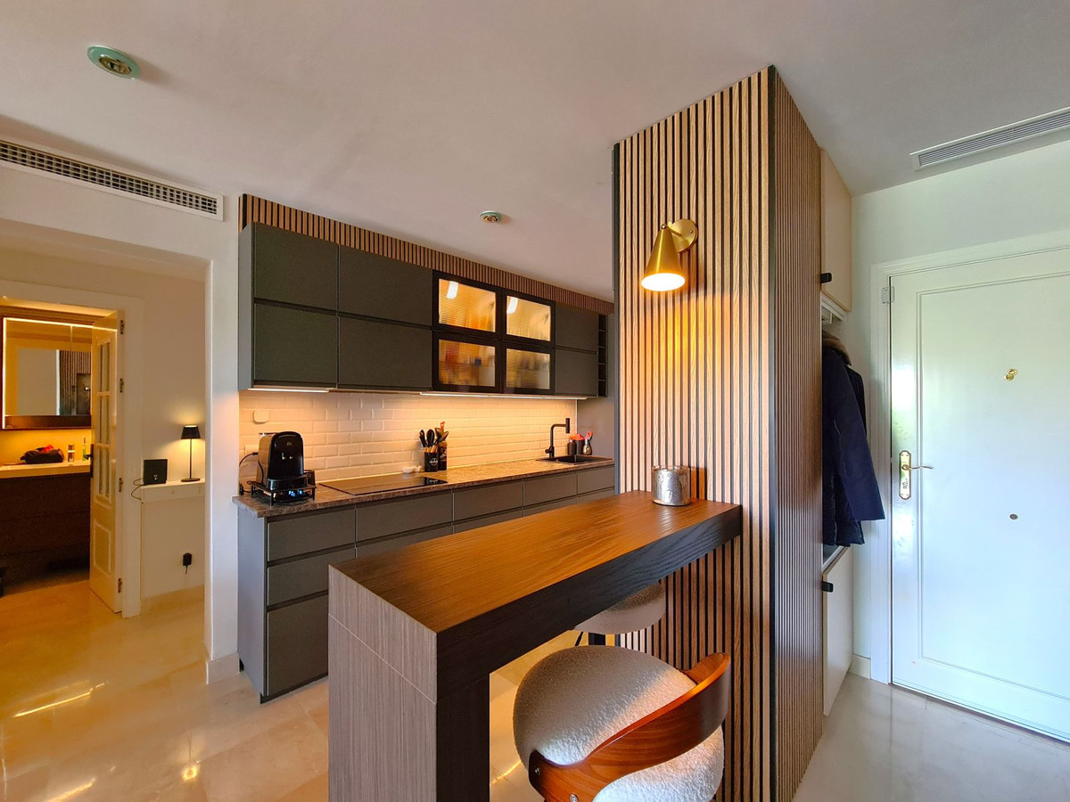 470bb7e0ac1c28a2b7645ed2219794bd - 17