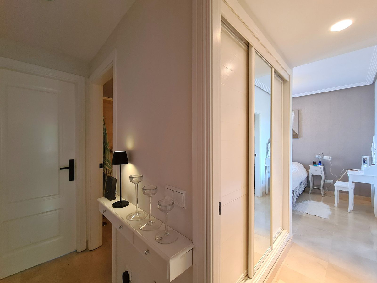 470bb7e0ac1c28a2b7645ed2219794bd - 22