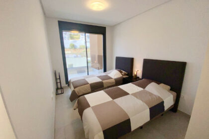 5265e1d1b5e212ea70afaa674249daea - 12