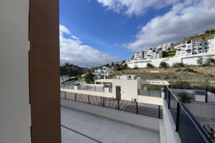 5265e1d1b5e212ea70afaa674249daea - 15