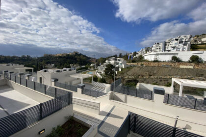 5265e1d1b5e212ea70afaa674249daea - 19