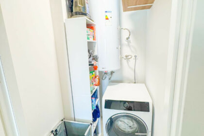 52b3efe65f642382fc99f5c4a0b029bd - 33