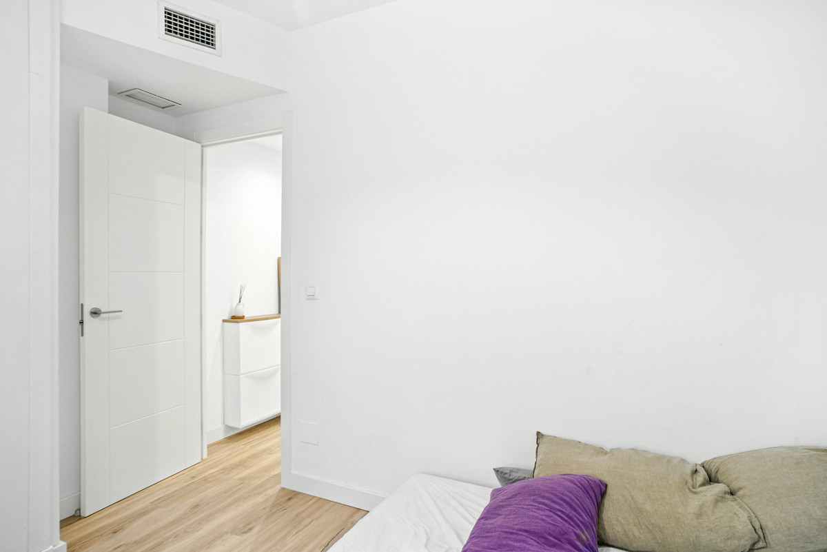 52c8a781d77abbe76c682140480a33f8 - 20