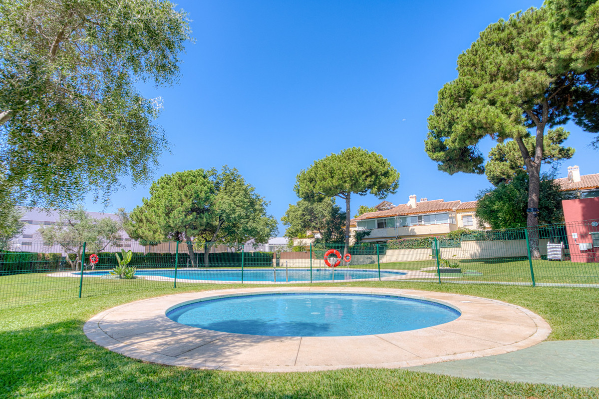 52c8a781d77abbe76c682140480a33f8 - 9