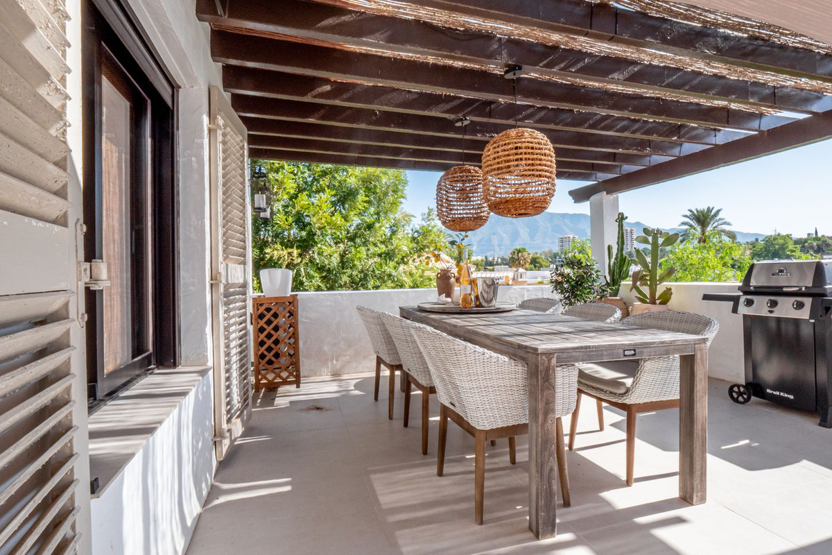 55e6791b3d9daa6717ba85e77f3a08b5 - 1