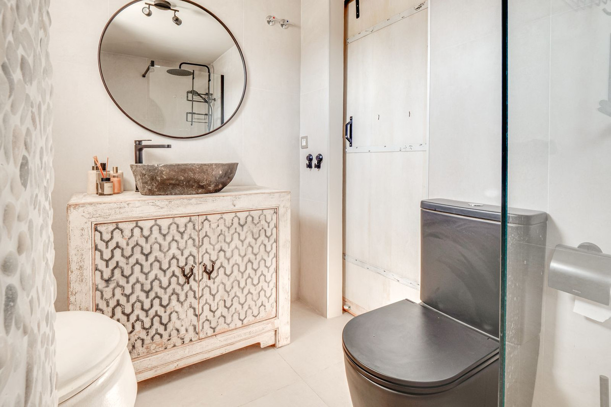 55e6791b3d9daa6717ba85e77f3a08b5 - 16