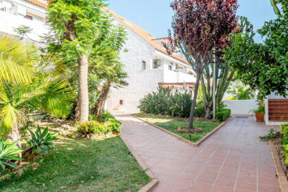 55e6791b3d9daa6717ba85e77f3a08b5 - 35