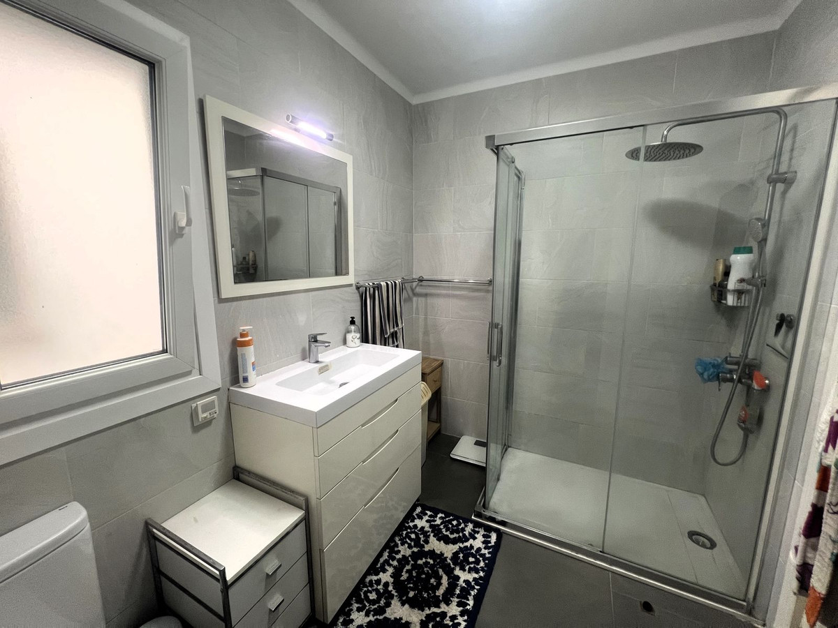 5802bbd04450ac52648dd442ecc45d0b - 12