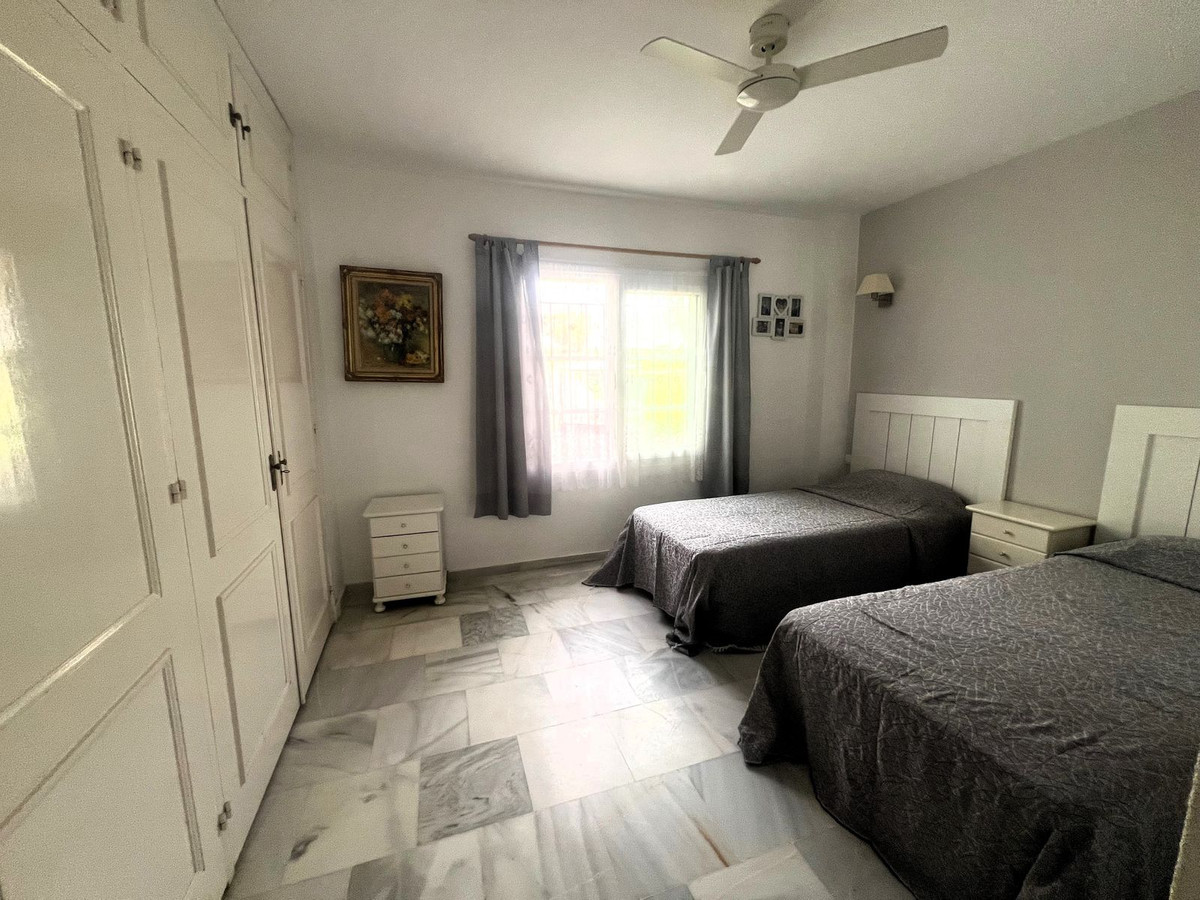 5802bbd04450ac52648dd442ecc45d0b - 13