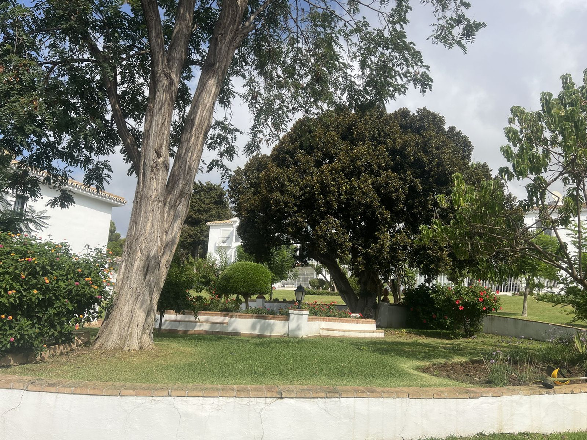 5802bbd04450ac52648dd442ecc45d0b - 18