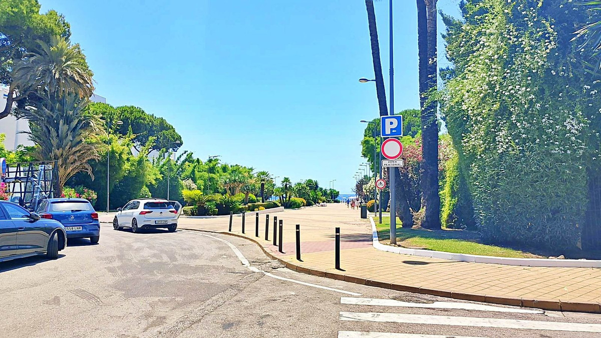 5a6ee5509ad516fc575d6c11be3a830a - 28