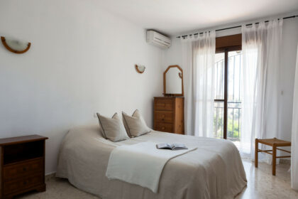 5d5fb2ac575b4542dbac063befffd99f - 17