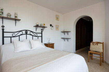 5d5fb2ac575b4542dbac063befffd99f - 18