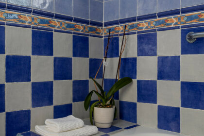 5d5fb2ac575b4542dbac063befffd99f - 21