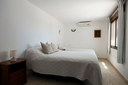 5d5fb2ac575b4542dbac063befffd99f - 31