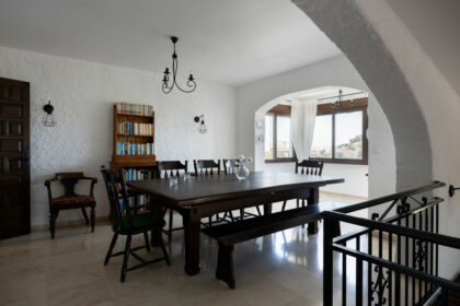 5d5fb2ac575b4542dbac063befffd99f - 8